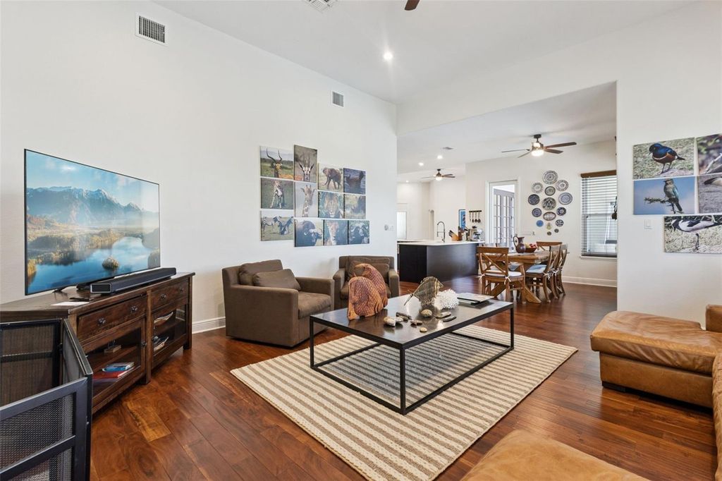 Image 13 of property listing at 3832 HUNTERS ISLE DRIVE, Orlando, FL 32837