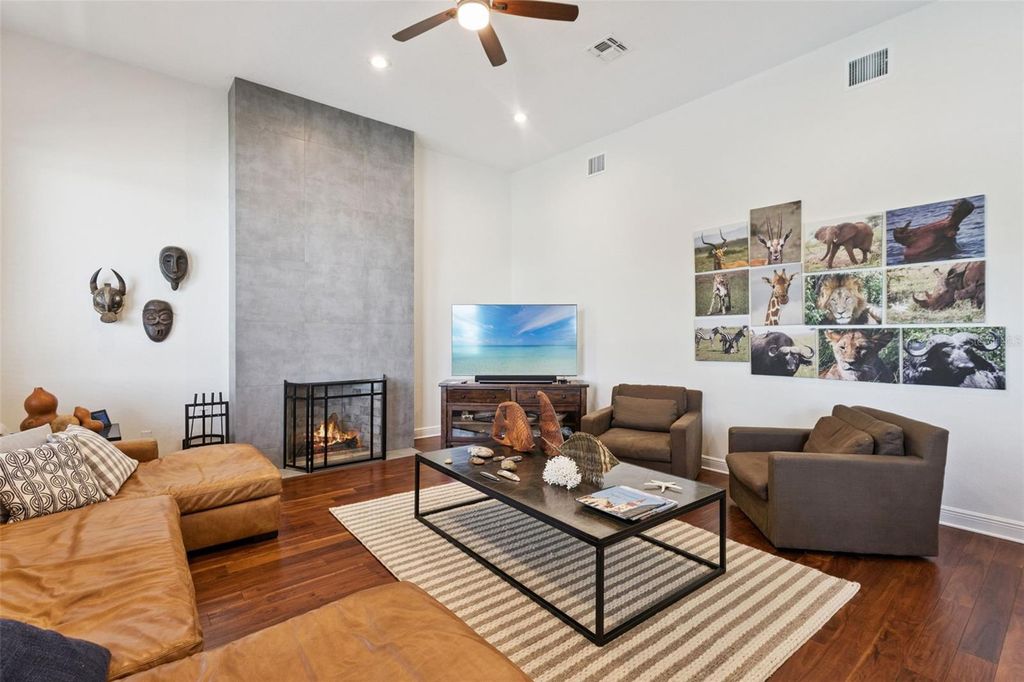 Image 15 of property listing at 3832 HUNTERS ISLE DRIVE, Orlando, FL 32837