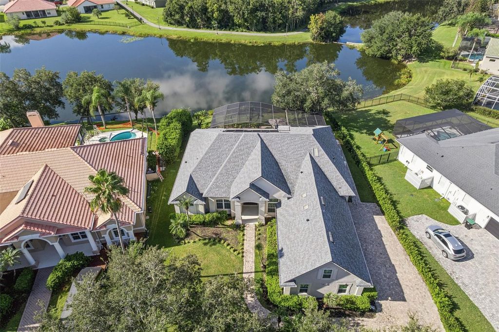 Image 3 of property listing at 3832 HUNTERS ISLE DRIVE, Orlando, FL 32837