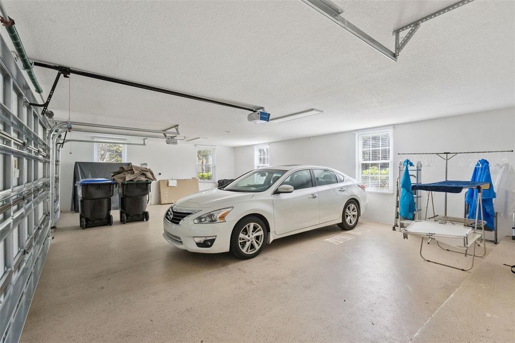 Image 38 of property listing at 3832 HUNTERS ISLE DRIVE, Orlando, FL 32837