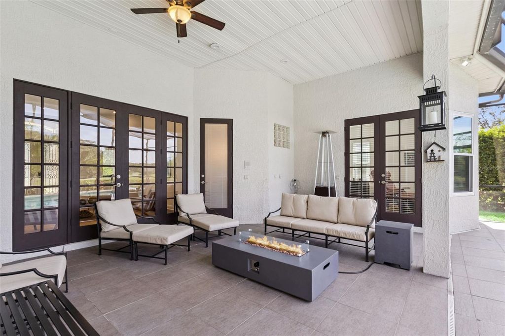 Image 40 of property listing at 3832 HUNTERS ISLE DRIVE, Orlando, FL 32837