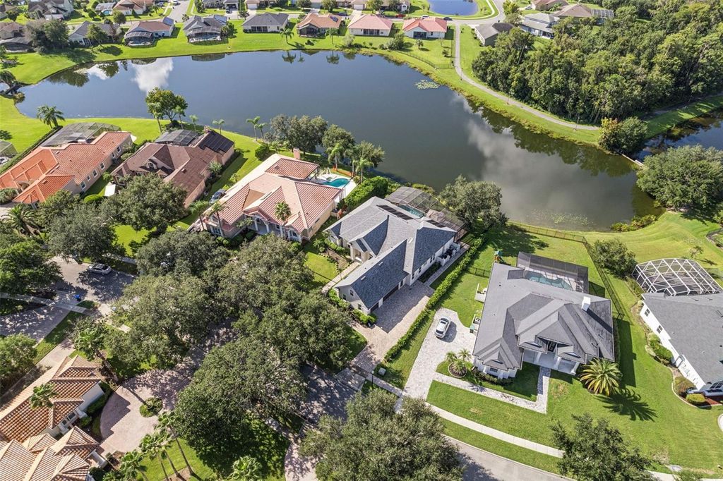 Image 52 of property listing at 3832 HUNTERS ISLE DRIVE, Orlando, FL 32837