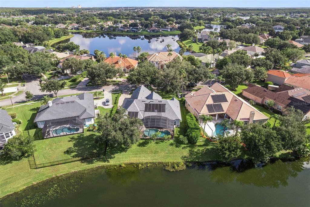 Image 54 of property listing at 3832 HUNTERS ISLE DRIVE, Orlando, FL 32837