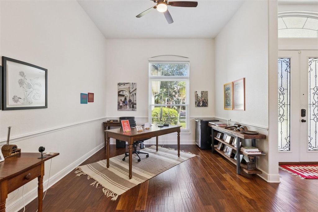 Image 8 of property listing at 3832 HUNTERS ISLE DRIVE, Orlando, FL 32837