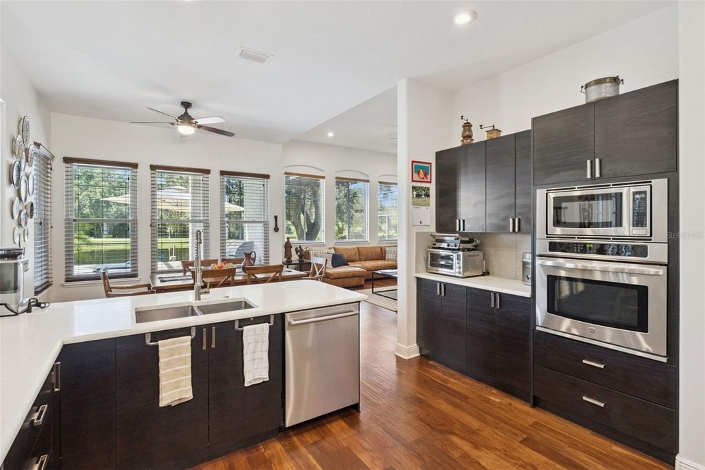 Image 9 of property listing at 3832 HUNTERS ISLE DRIVE, Orlando, FL 32837