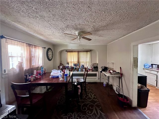 1127 East Avenue, Akron, OH 44307