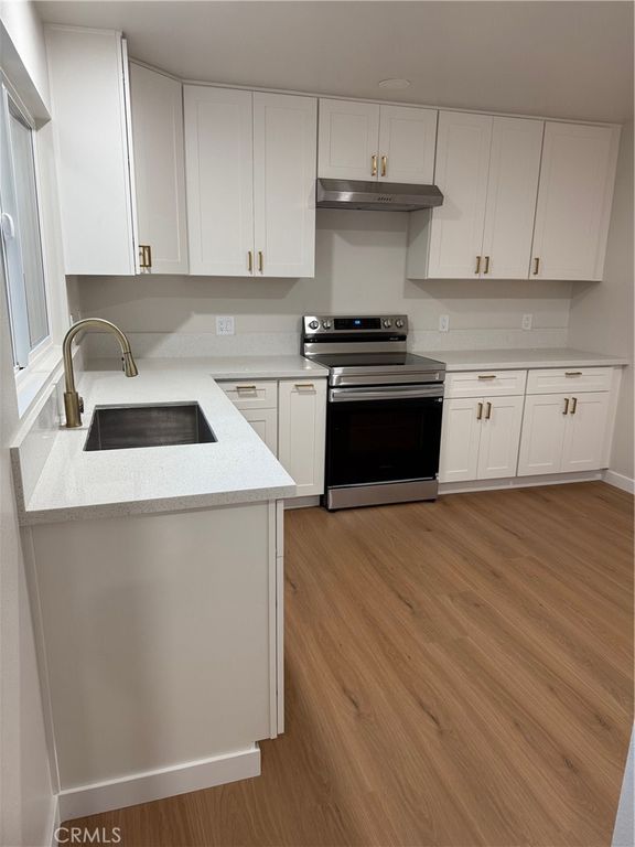 1321 S Standard B, Santa Ana, CA 92707