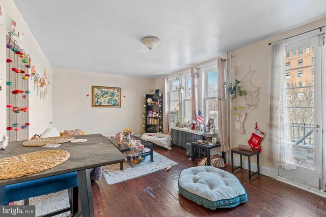 211 E 33RD ST, Baltimore, MD 21218