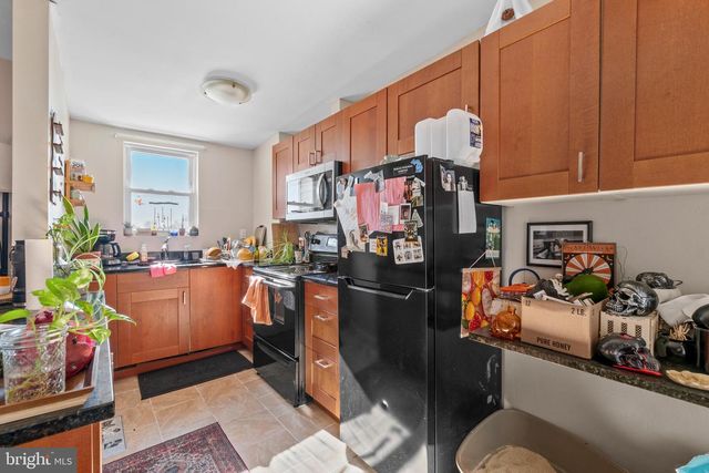 211 E 33RD ST, Baltimore, MD 21218