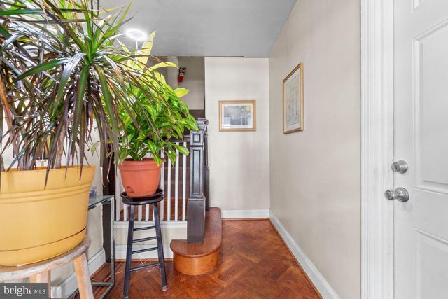 211 E 33RD ST, Baltimore, MD 21218