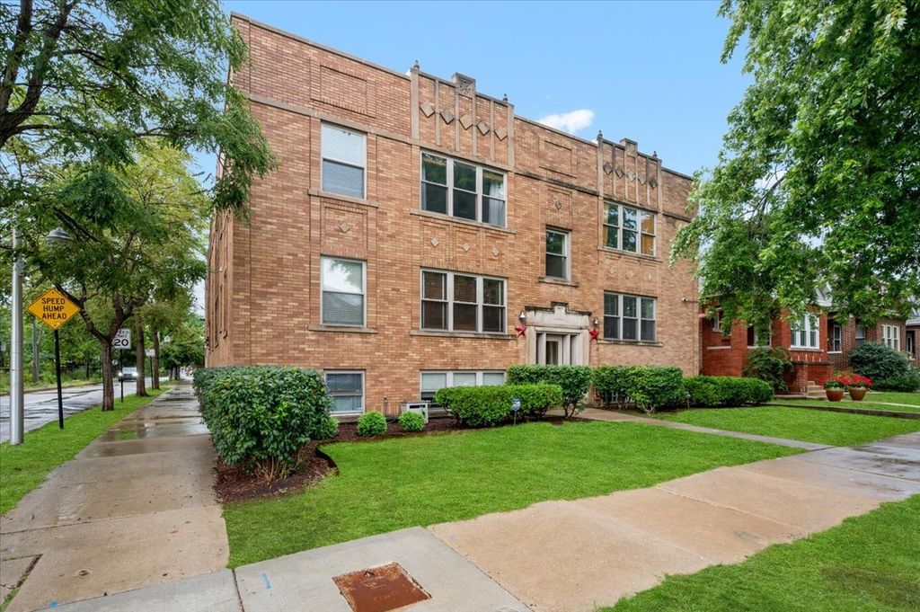 2458 W Grace Street 2, Chicago, IL 60618 — exterior