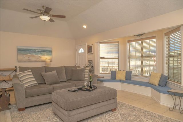 22113 Matagorda Drive, Galveston, TX 77554