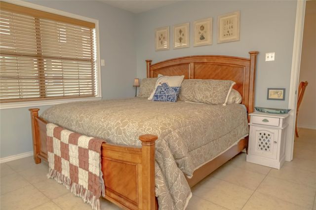 22113 Matagorda Drive, Galveston, TX 77554