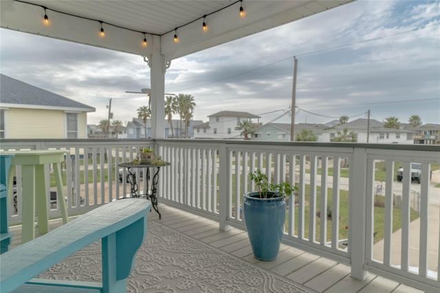 22113 Matagorda Drive, Galveston, TX 77554