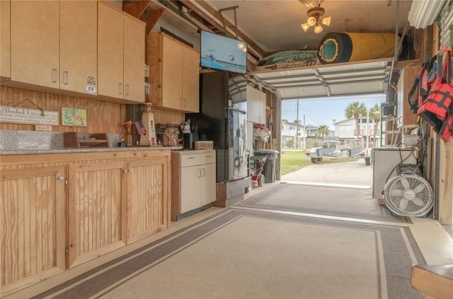 22113 Matagorda Drive, Galveston, TX 77554