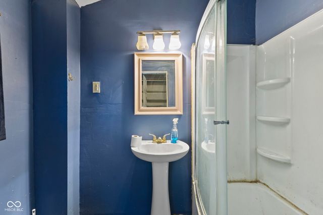 1546 Hoefgen Street, Indianapolis, IN 46203