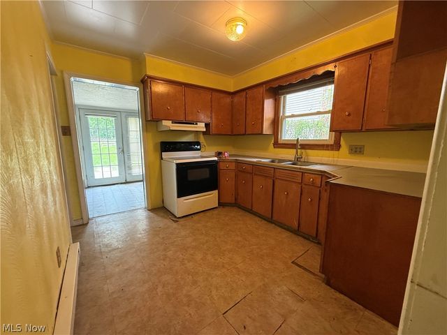306 N 4th Street, Dennison, OH 44621