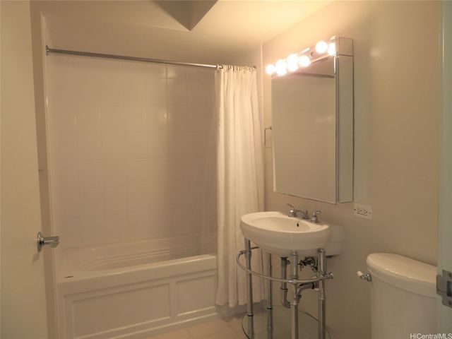 1296 Kapiolani Boulevard II-804, Honolulu, HI 96814