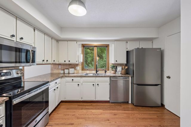 5080 Jamaca Avenue N, Lake Elmo, MN 55042