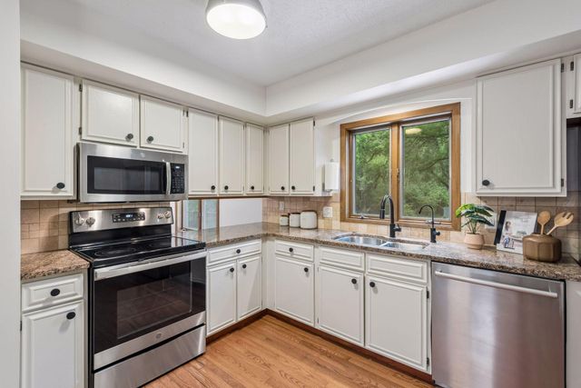 5080 Jamaca Avenue N, Lake Elmo, MN 55042