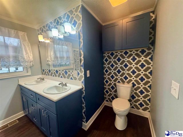 602 W Bond St, Marion, SC 29571