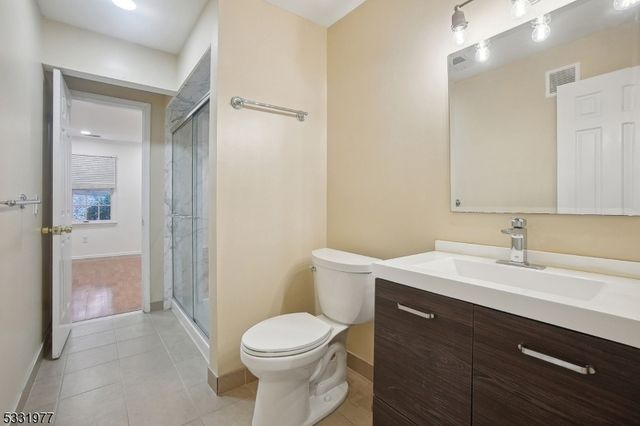 333 Potomac Dr, Bernards Twp., NJ 07920