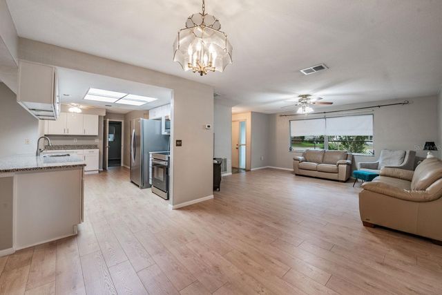 20 SHELL CIRCLE, Palm Harbor, FL 34684