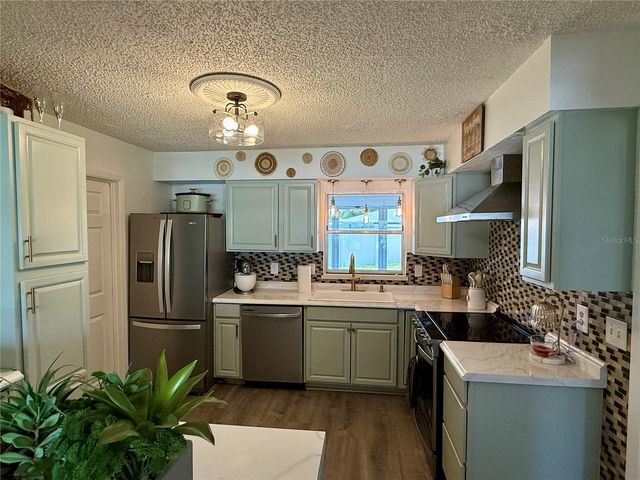 3607 CAMBRIDGE DR W, Bradenton, FL 34205