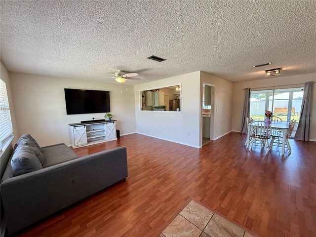 3607 CAMBRIDGE DR W, Bradenton, FL 34205