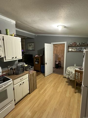 11 S Ontario Drive, Cherokee Village, AR 72529