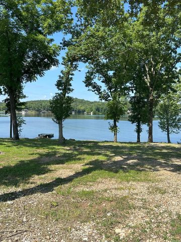 11 S Ontario Drive, Cherokee Village, AR 72529