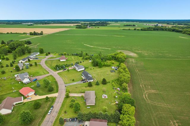 1890 98th Avenue, Dresser, WI 54009