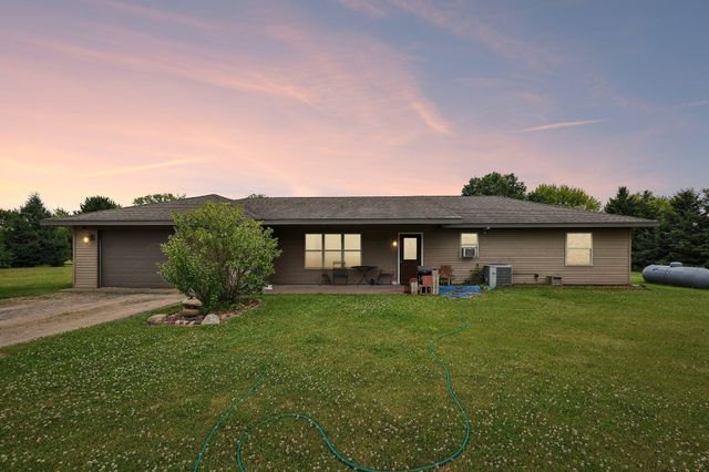 1890 98th Avenue, Dresser, WI 54009