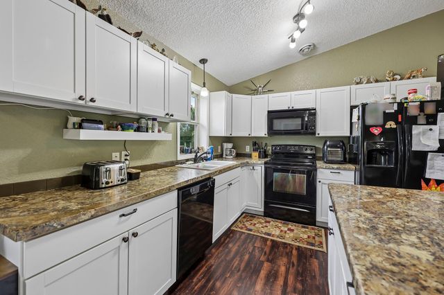 1890 98th Avenue, Dresser, WI 54009