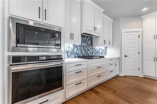3601 SW Aurora Lane, Bentonville, AR 72713