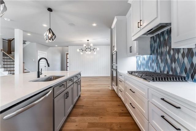 3601 SW Aurora Lane, Bentonville, AR 72713