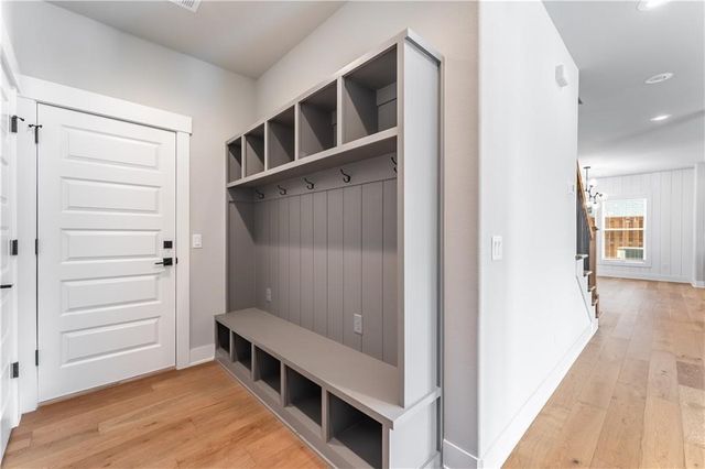 3601 SW Aurora Lane, Bentonville, AR 72713