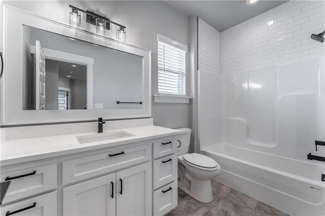 3601 SW Aurora Lane, Bentonville, AR 72713