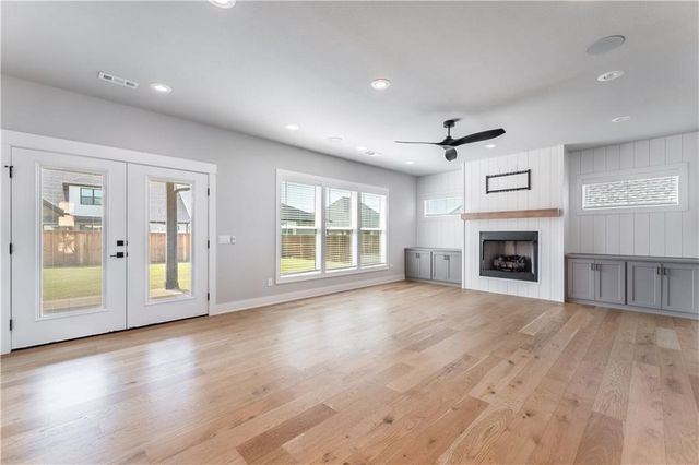 3601 SW Aurora Lane, Bentonville, AR 72713