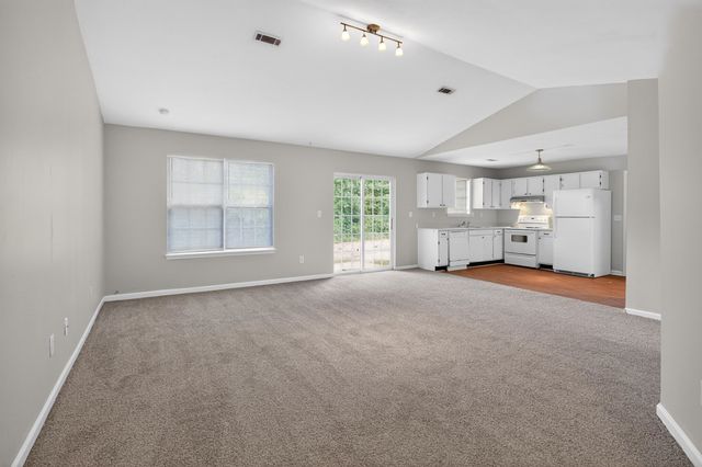 1840 Tamara Way, Spartanburg, SC 29301