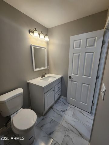 8838 N 2ND Way, Phoenix, AZ 85020