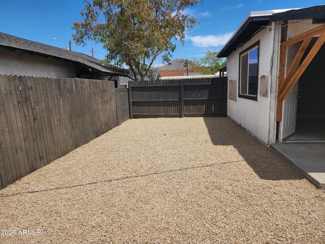 8838 N 2ND Way, Phoenix, AZ 85020