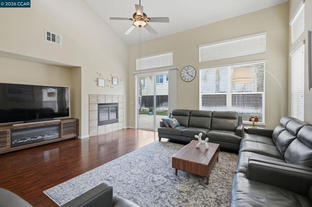 6809 New Melones Cir, Discovery Bay, CA 94505