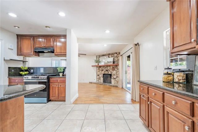 7247 Donna Ave, Reseda, CA 91335