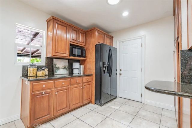 7247 Donna Ave, Reseda, CA 91335