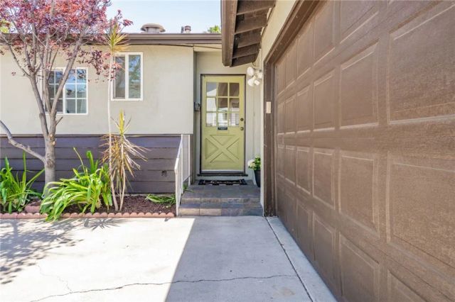 7247 Donna Ave, Reseda, CA 91335