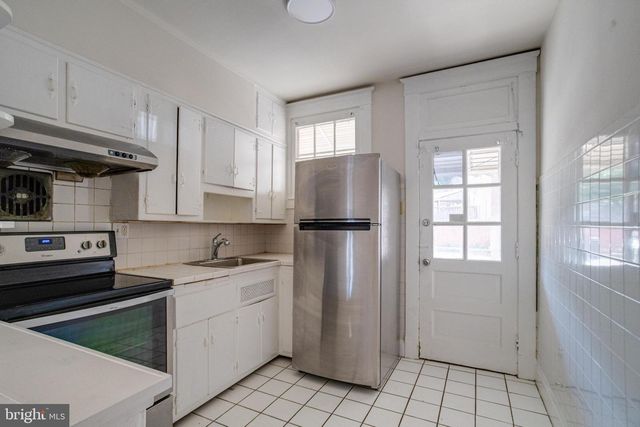 5878 BELAIR RD, Baltimore, MD 21206