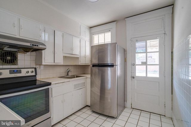5878 BELAIR RD, Baltimore, MD 21206