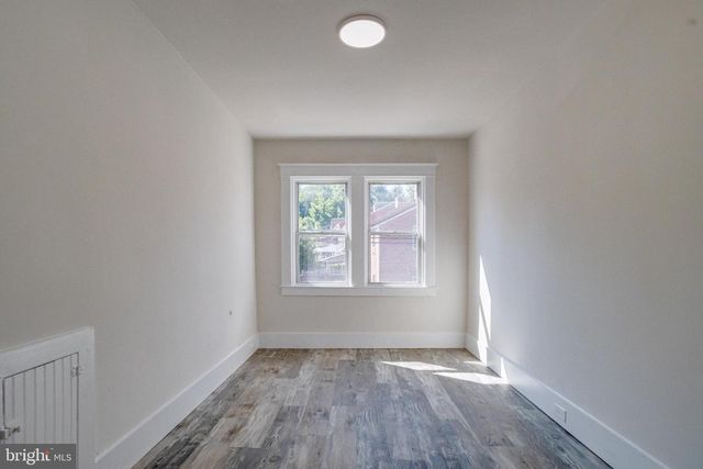5878 BELAIR RD, Baltimore, MD 21206