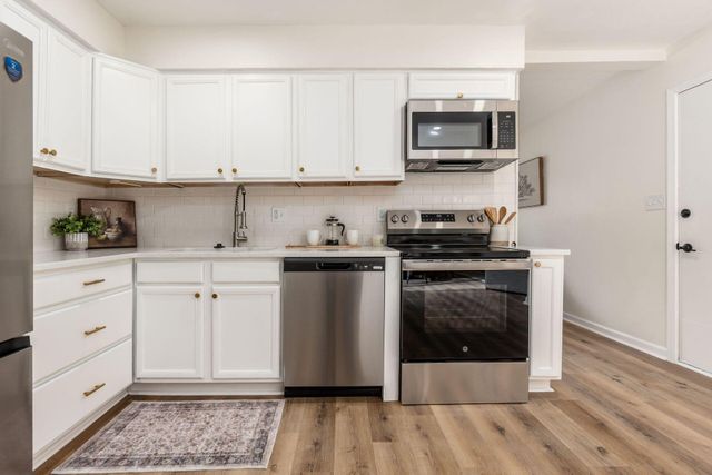 318 Kellybrook Place, Galloway, OH 43119